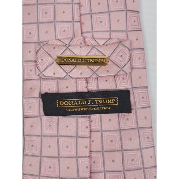 Donald Trump President Signature Collection Pink Geometric Square Tie 100%‎ Silk - Picture 5 of 8